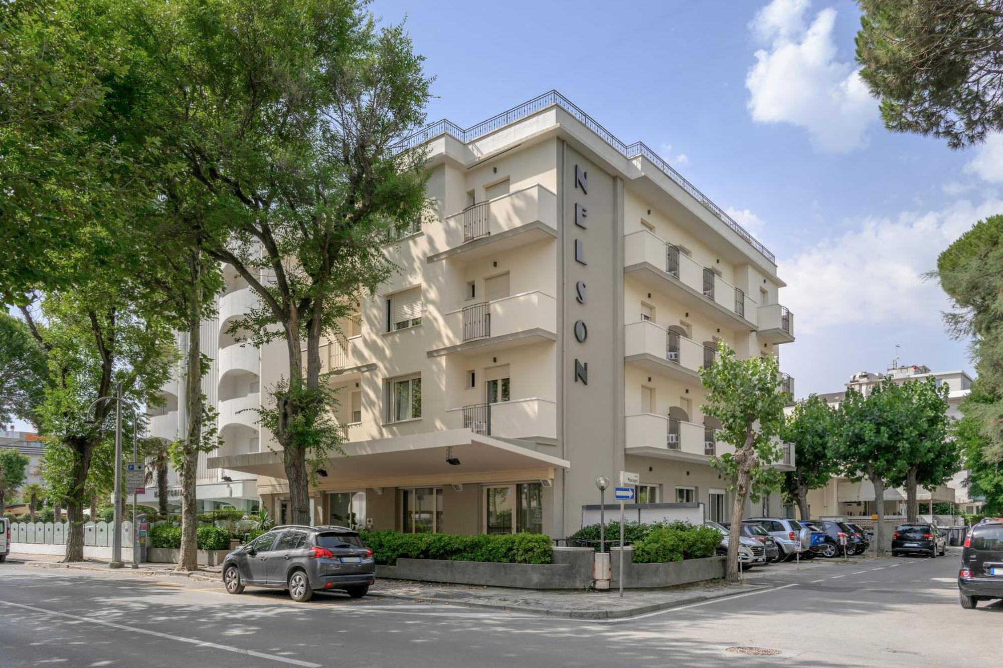 Hotel Nelson Riccione Bagian luar foto